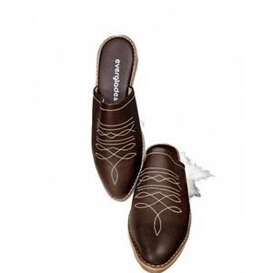NEW EVERGLADES women's western embroidered slide mules in brown